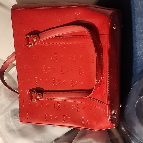 Louis Vuitton,  fendi, mcm burberry, Celine YSL, dior. Prada chanel,Cartier - Picture 4 of 6